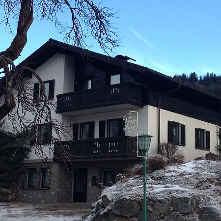 Haus Herz Bagian luar foto