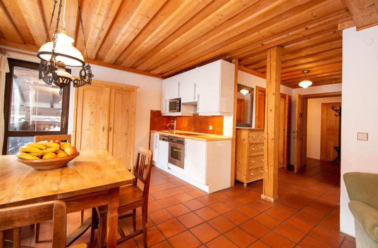 Haus Herz Bagian luar foto